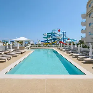 Sunrise Oasis & Waterpark Szálloda